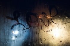 Sajak pendek tentang Kabut dan mengenang akan Cinta