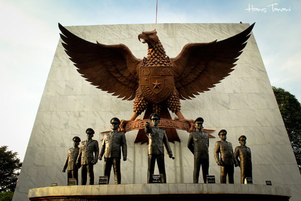 monumen-pancasila-sakti2
