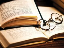 Pengertian Sastra Indonesia, Makna, Ruang Lingkup, dan Peranannya dalam Kehidupan