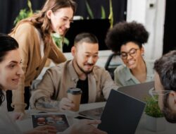 Bimbel Bahasa Inggris Terdekat vs Kelas Online